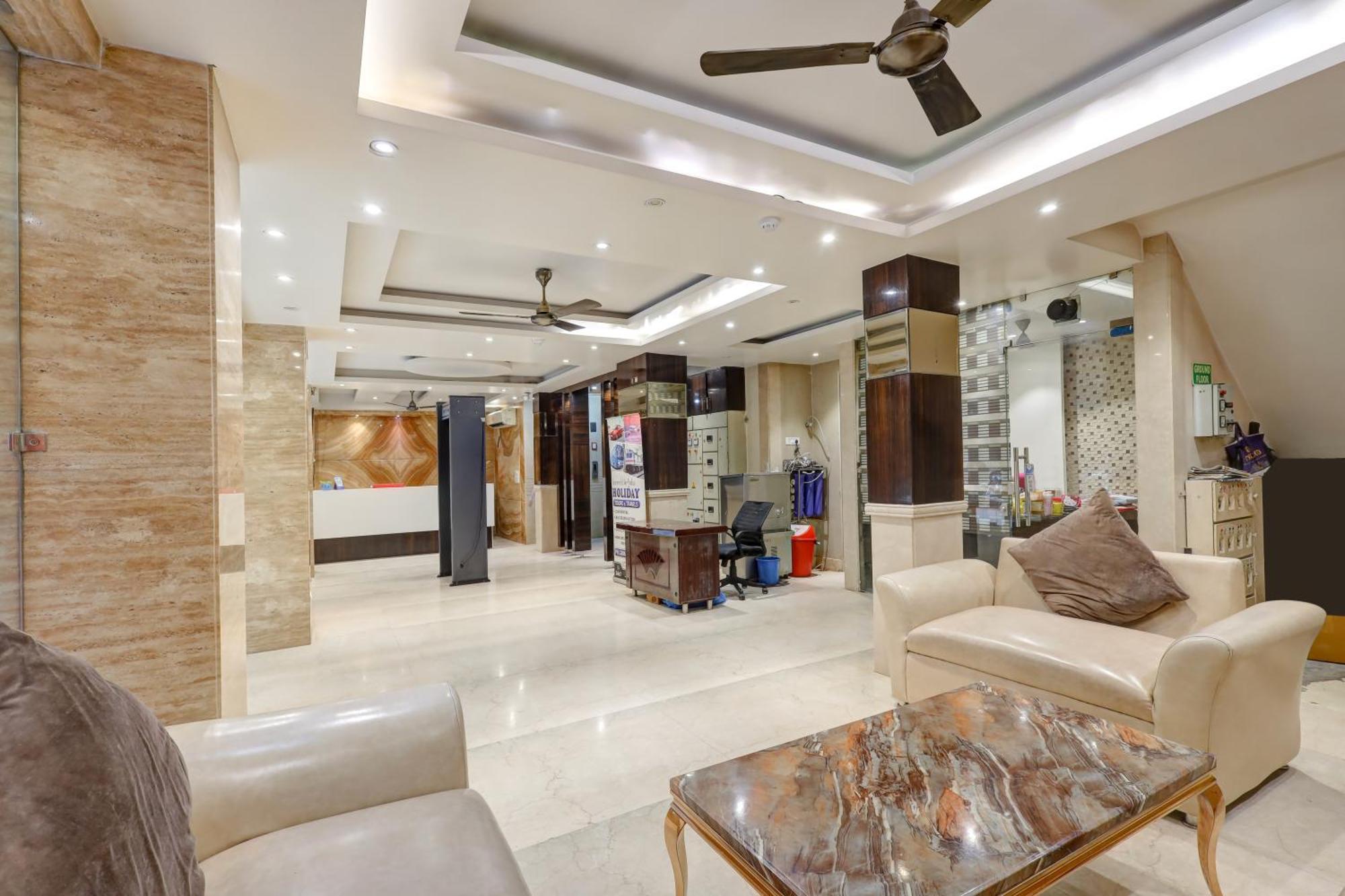 Hotel Tashkent Palace - Near New Delhi Railway Station Exteriör bild