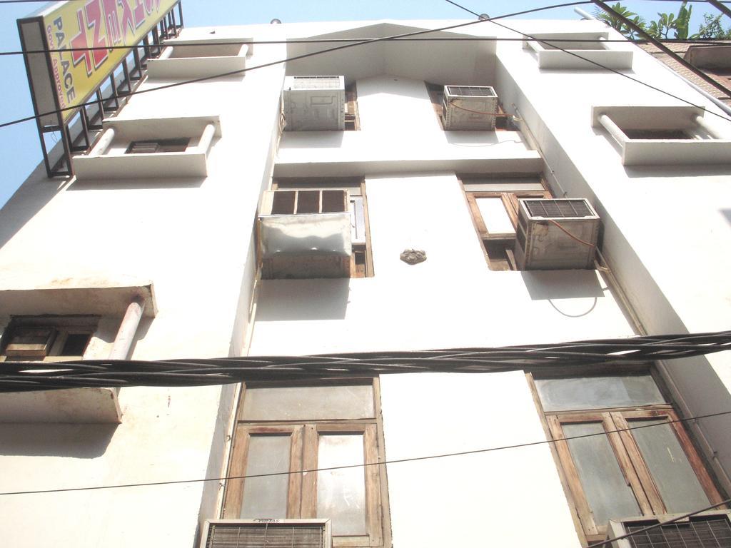 Hotel Tashkent Palace - Near New Delhi Railway Station Exteriör bild